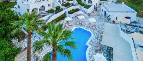 Alberca al aire libre por temporada