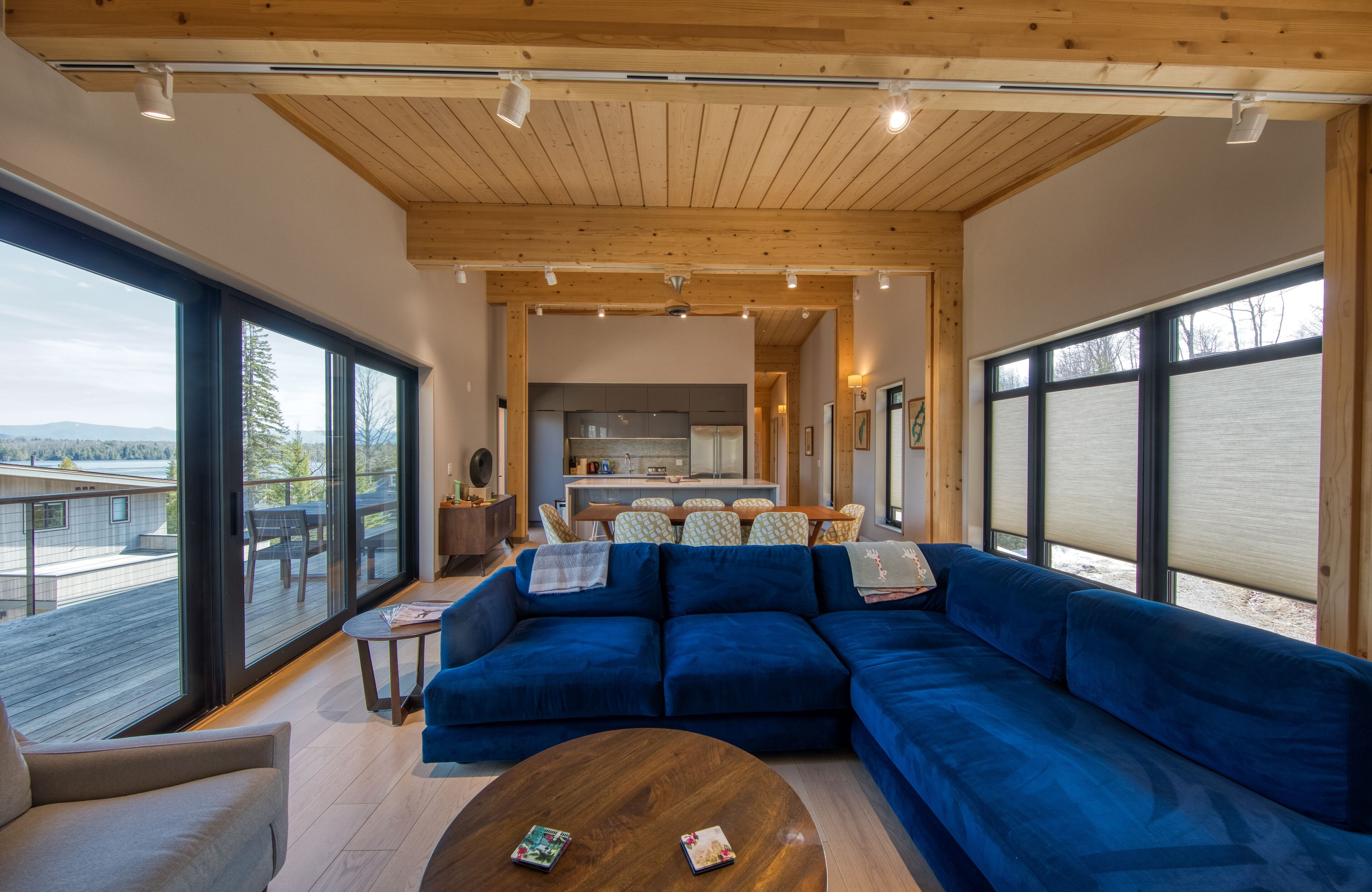Mountain Modern Luxury 5 Minutes to Main Street!