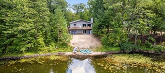 NEW 20ft DOCK! Clean & spacious! 5 STARS! Lake Front! Book 2026 NOW!