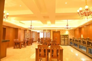 Unclassified image, 2 of 59, button - Mingshi Hotel (Xingan)