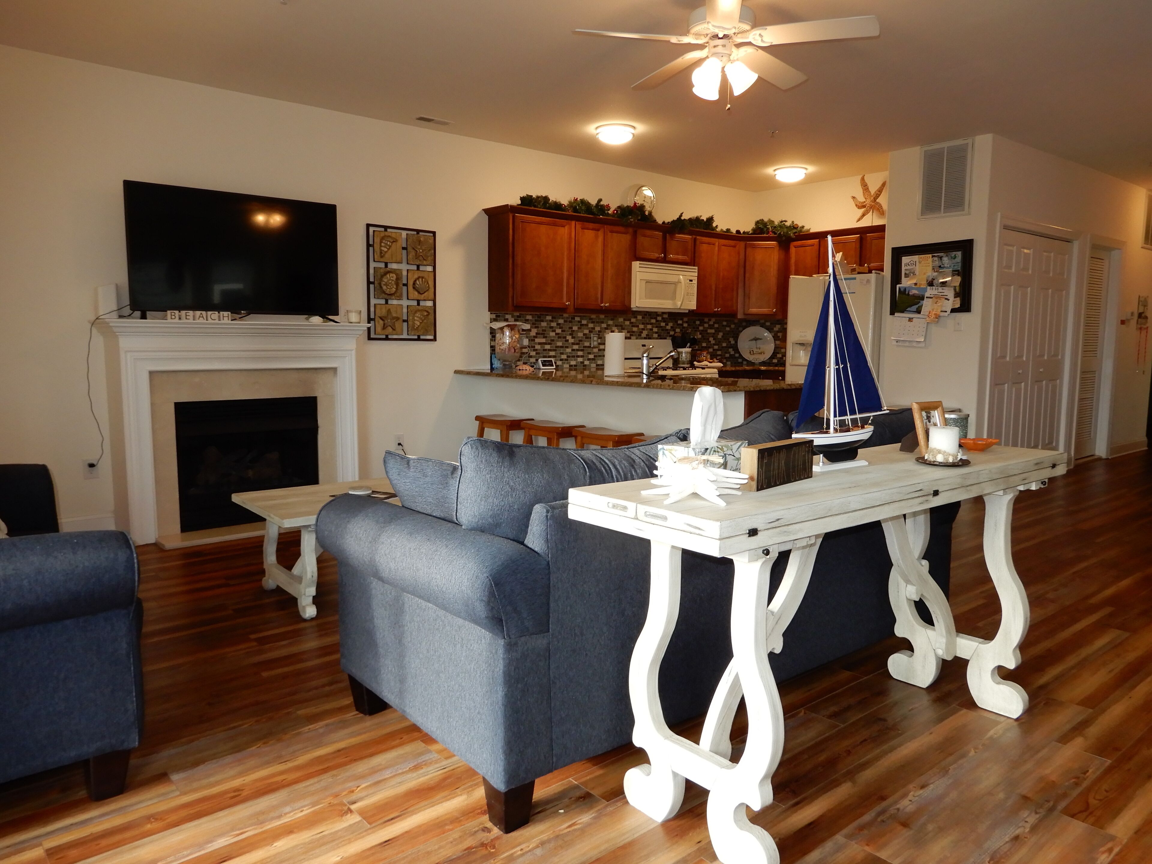 SAT 8/5 TO MON 8/7 2 NITE WKEND!  BOOK SEPT TOO! BEST PRICE FOR A 3 BR/2 BA! 