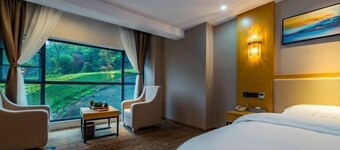 Yikela Hotel (Guiyang North Railway Station Dream City Branch)