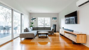 Smart TV - Inverloch Oasis - L Oasi de Invy (Inverloch)