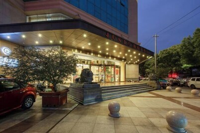 Jundu Grand Hotel