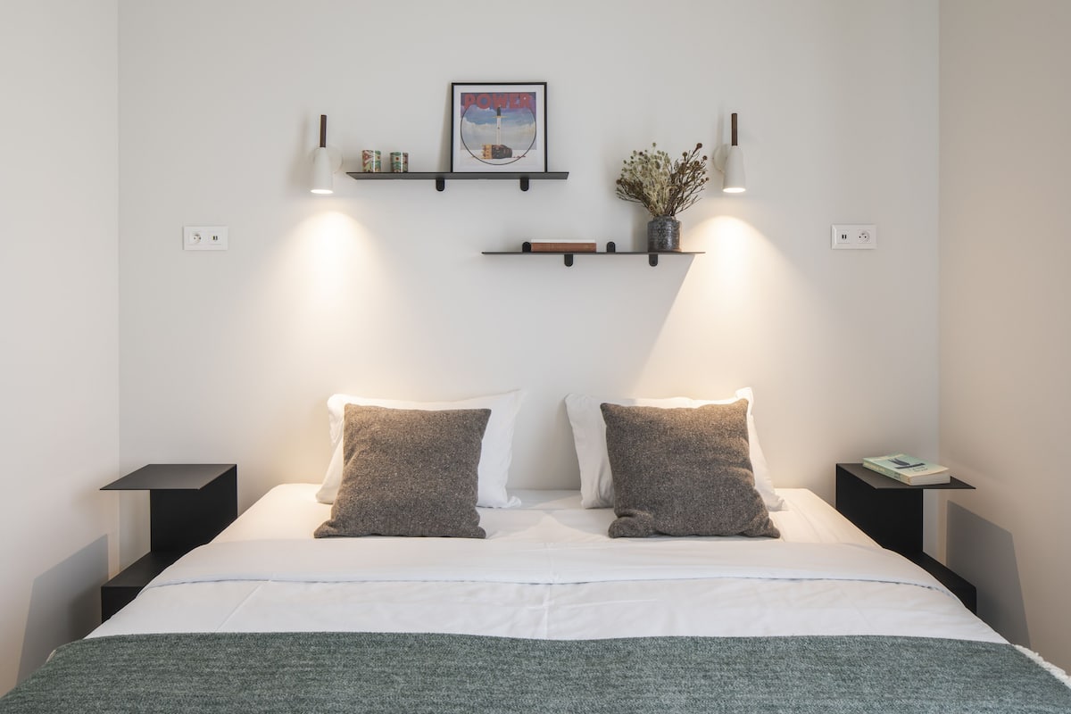 1 bedroom, soundproofing, iron/ironing board, free WiFi