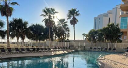 Tidewater 705 - Beachfront with 10% discount for weekly stays!