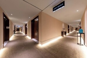 Interior - Maoming Nanyue Impression Hotel (1959 Wenchuang Street High Speed Railway Station) (Maoming)