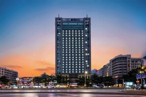 Exterior - Maoming Nanyue Impression Hotel (1959 Wenchuang Street High Speed Railway Station) (Maoming)