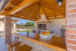 Outdoor dining - Villa QUERCUS with heated pool (KRK)