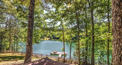 Lakein' It Easy With Private Dock