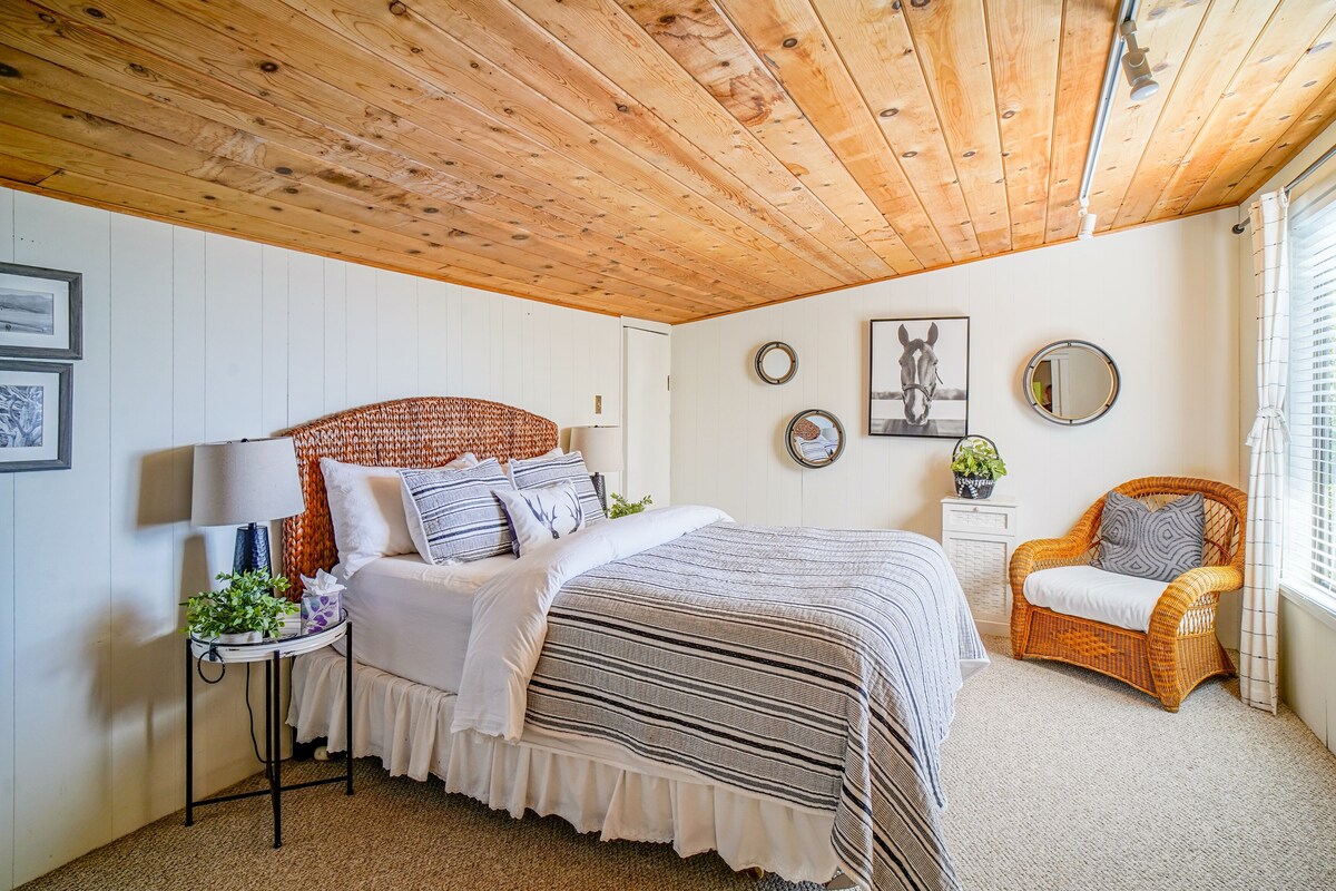 Photo 23 of Gated Carmel Valley Retreat with 20 Acres, Pool & Hot Tub