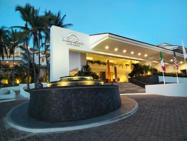 Exterior - Royal Club at Park Royal Beach Huatulco - Vacation Club (Santa María Huatulco)