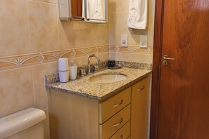 Shower, towels