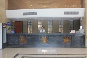 المنشأة من الداخل