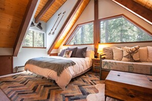 3 bedrooms, desk, iron/ironing board, travel cot - A-Frame Cabin | Hot Tub • BBQ • Family Fun (Tahoe Vista)