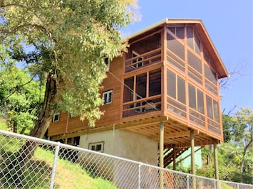 Image of Located in a quiet corner of West End Village; hub of Roatan’s tourism center.