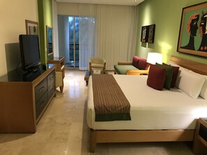 1 slaapkamer, een strijkplank/strijkijzer, gratis wifi, beddengoed