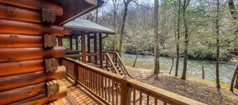 River Run Cabin - 20 Ft from River Edge - 15 Min from Blue Ridge - 3Bd 2Bth
