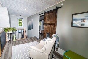 Interior - Cozy Lakefront! Lac La Nonne, Alberta (Barrhead County No.11)