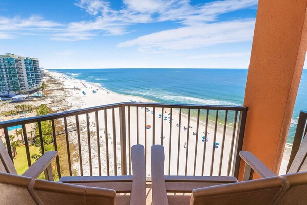 Property grounds - Gulf-Front Luxury Condo (Orange Beach)