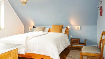 4 camere, culla da viaggio, Wi-Fi gratuito, lenzuola