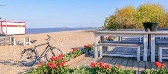 Nice home in Drochtersen