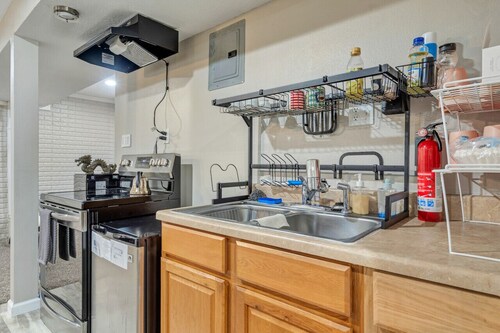 7809 Hunters Moon Ln · Moon River Smart-Suite, near Interstate 44/airport