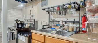 7809 Hunters Moon Ln · Moon River Smart-Suite, near Interstate 44/airport