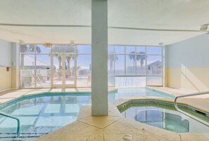 Piscine couverte, piscine extérieure