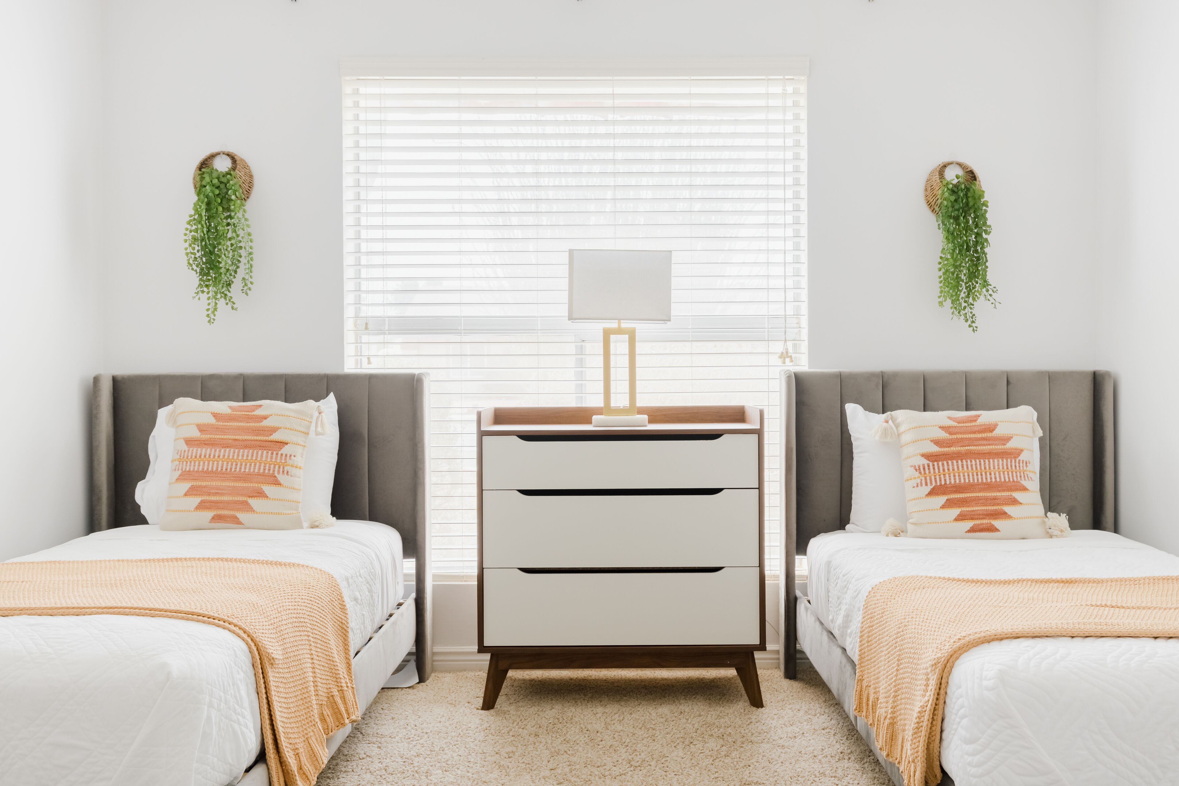 New! The Desert Getaway 3BR2BA w/ POOL!