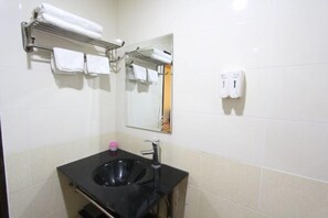 Bathroom - Foshan Xinxin Hotel (Sanshui Square) (Foshan)