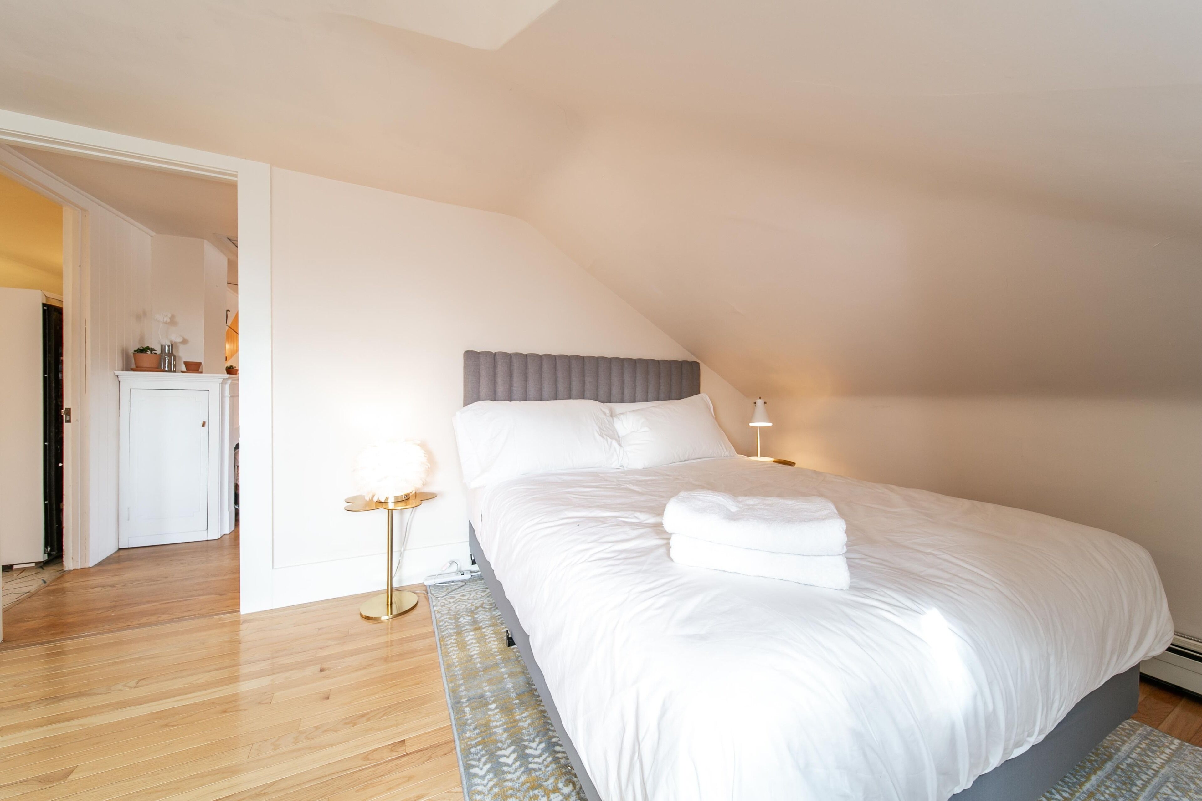 Highlands River Valley Private Luxury Suite in Historic Home