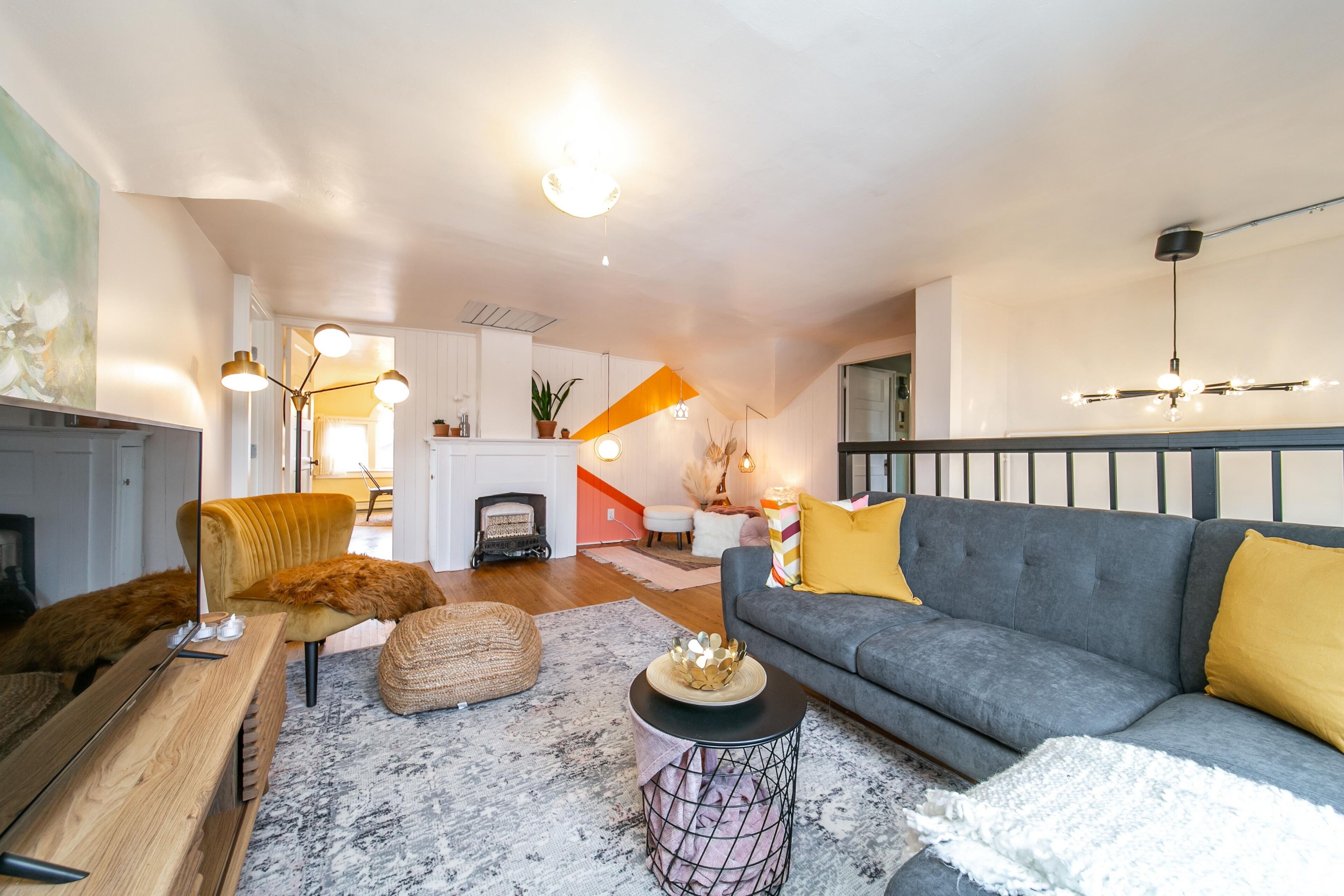 Highlands River Valley Private Luxury Suite in Historic Home