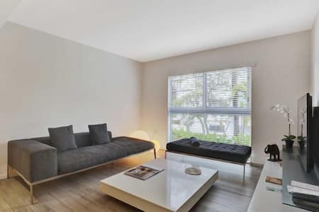 Key Biscayne Apartment