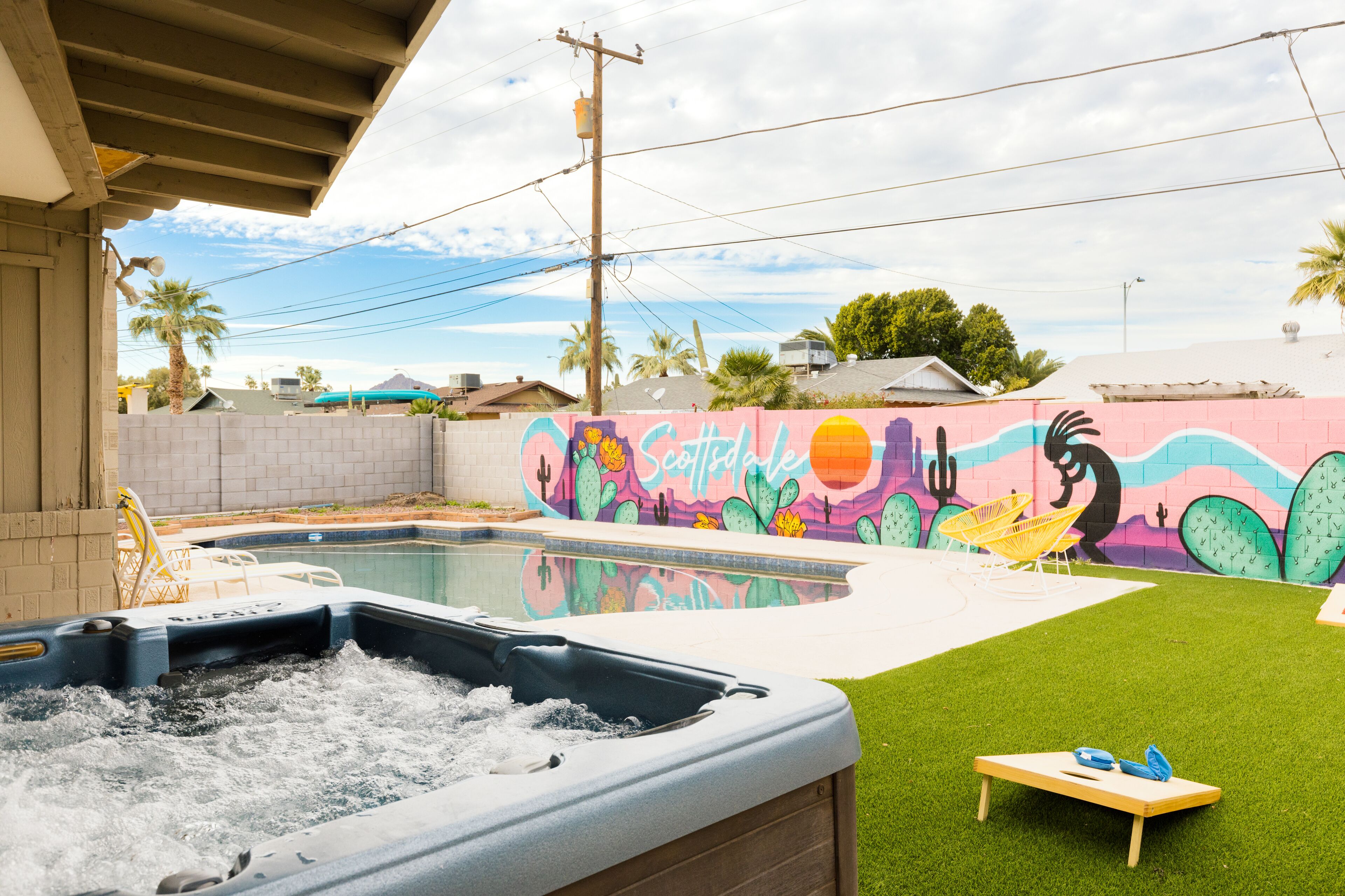 The Sonora: Luxurious Scottsdale Home, Heated Pool and Hot Tub!
