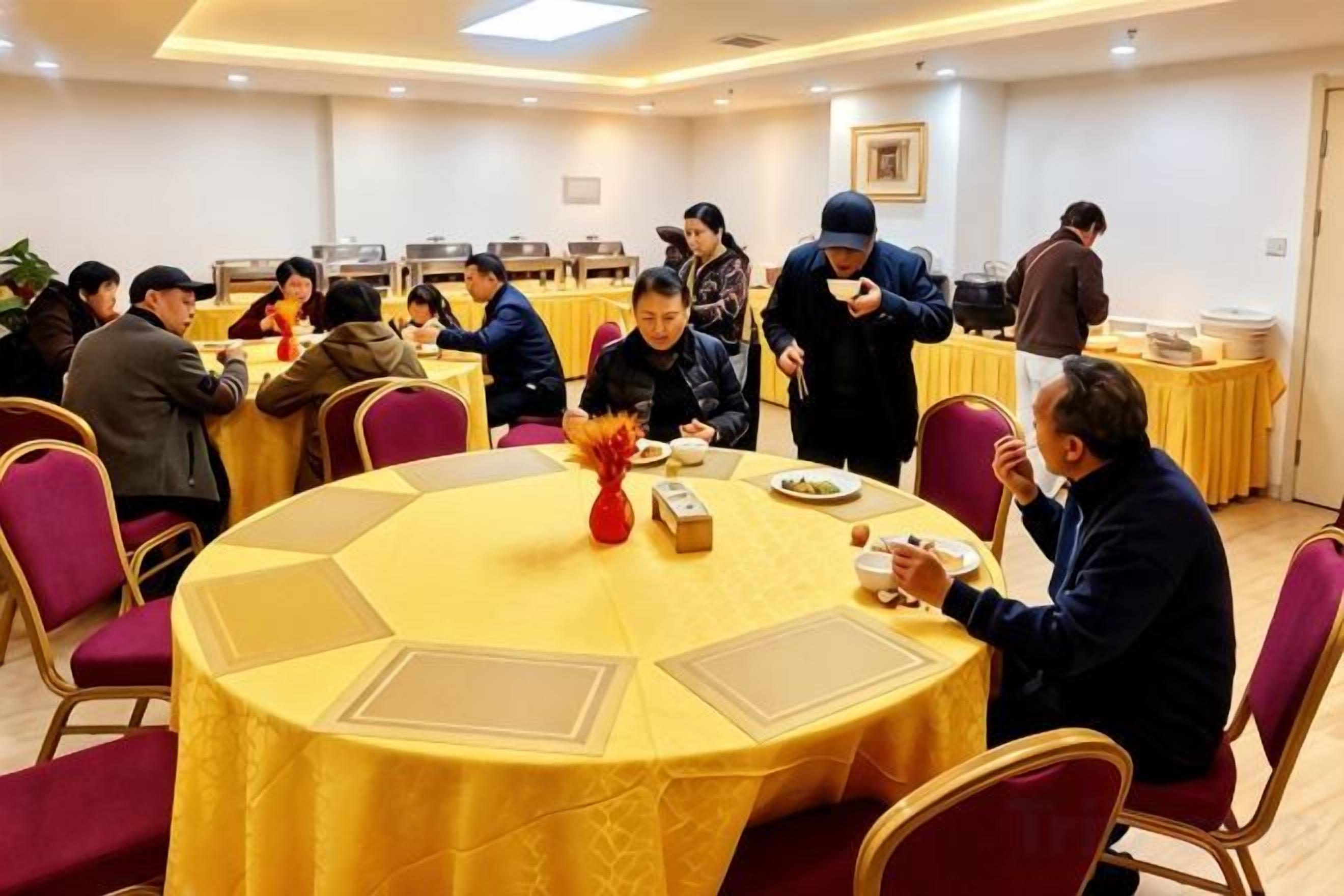 تناول الطعام