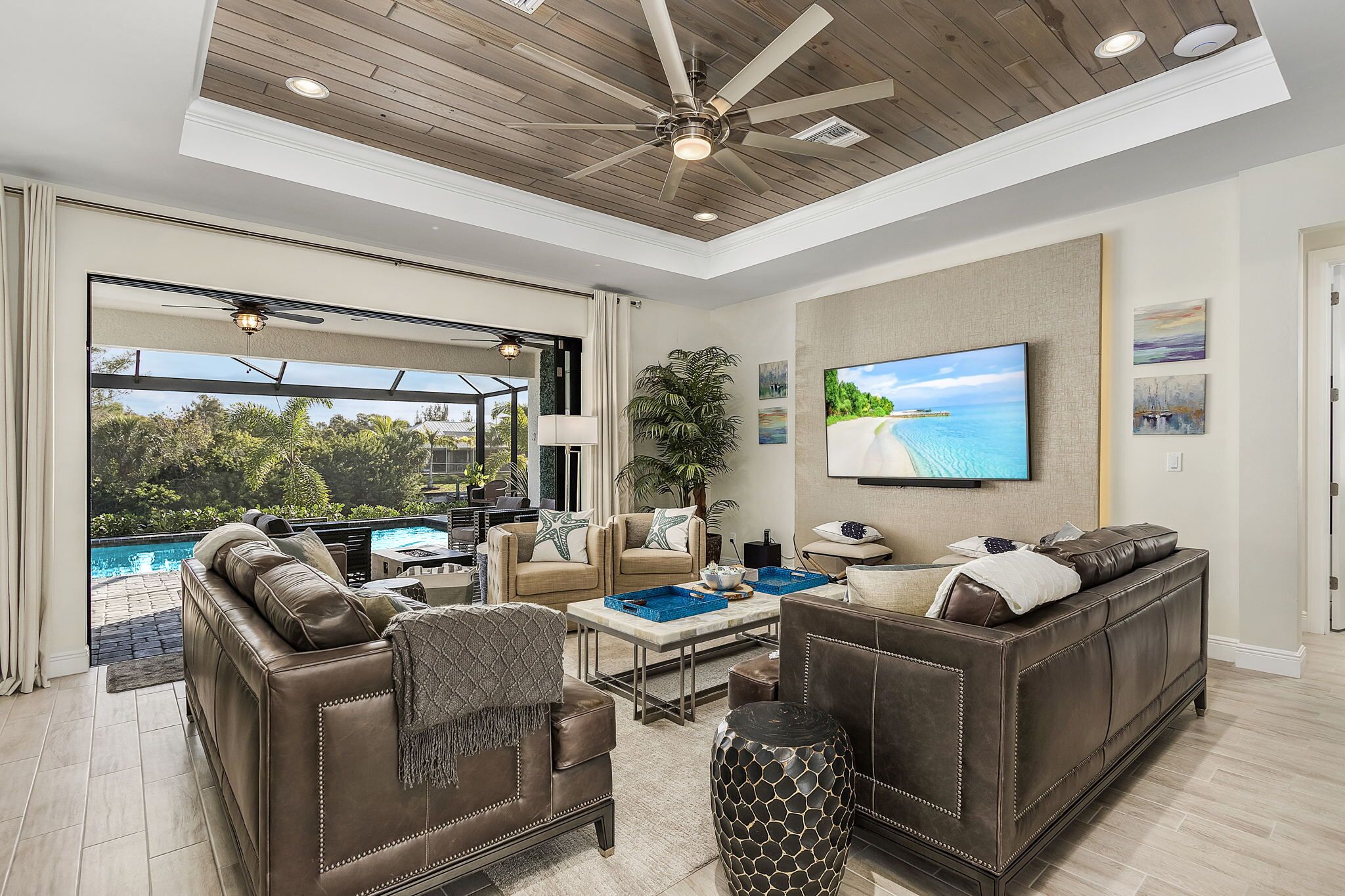 Taurus Retreat - canal front home w/ heated pool & spa