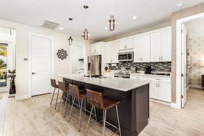 Fridge, microwave, oven, stovetop - Cape Coral Heated Pool, Spa,Gulf-Access Home 5-Star Villa (Cape Coral)