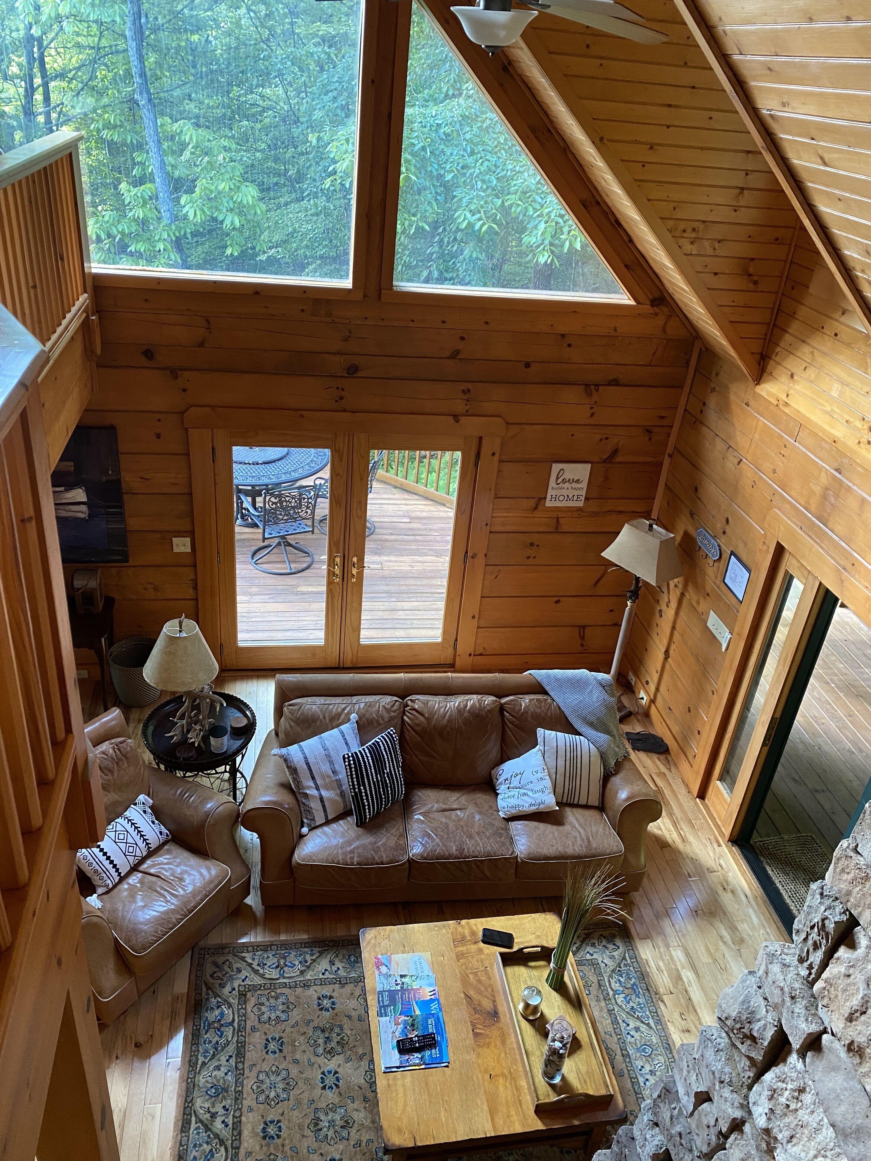Charming Mountain View Cabin, Rumbling Bald, Lake Lure