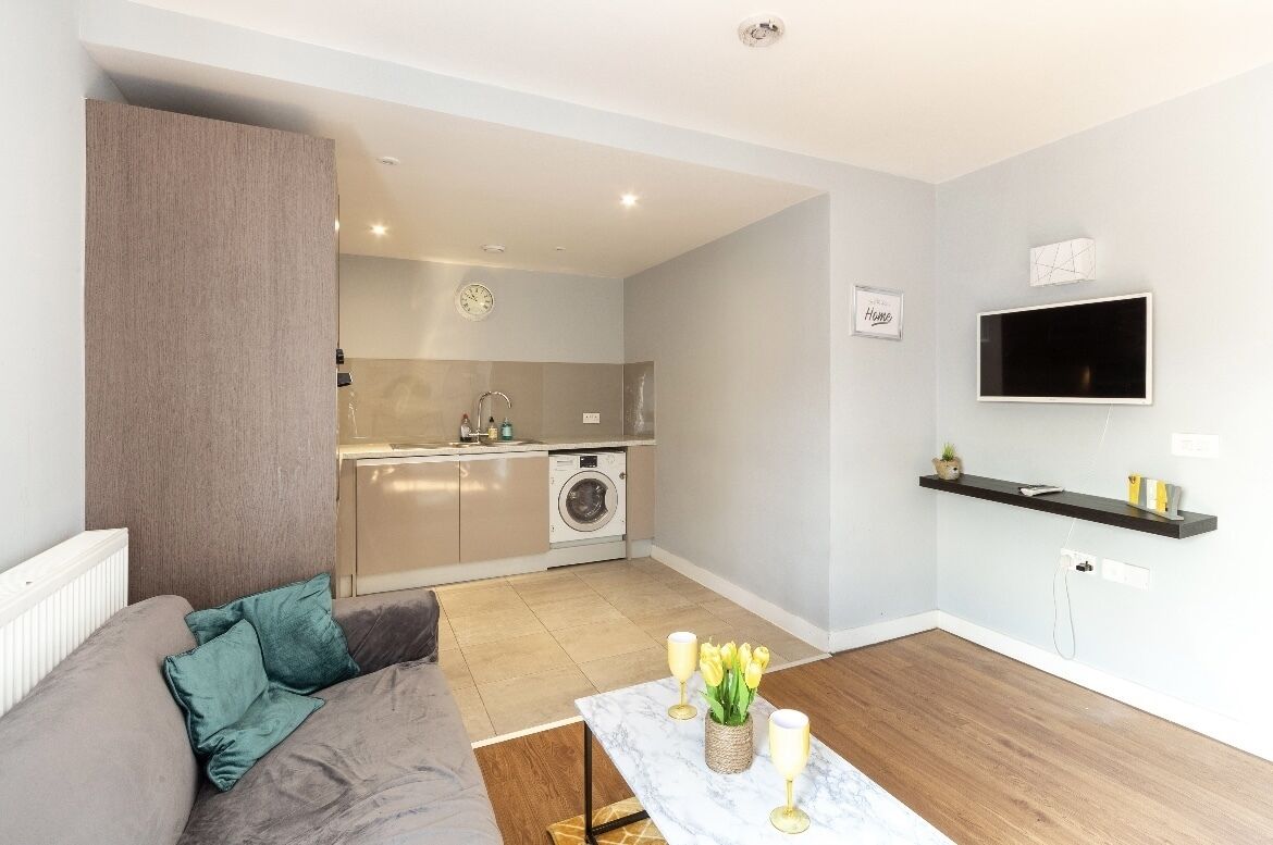 Magnificent 1 Bedroom City Centre Apartment