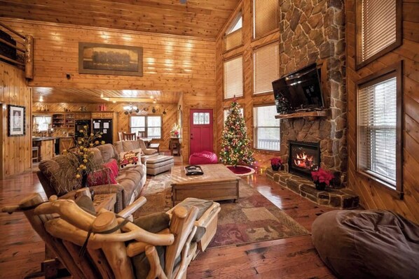 TV, fireplace, offices