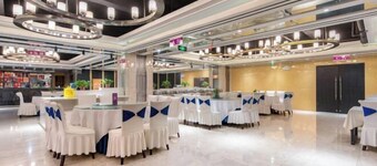 Leju Hotel (Jiaozuo Dongfanghong Square)