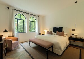 Deluxe King Size | Egyptian cotton sheets, premium bedding, down comforters, pillowtop beds - Casa Polanco Hotel Boutique (Mexico City)