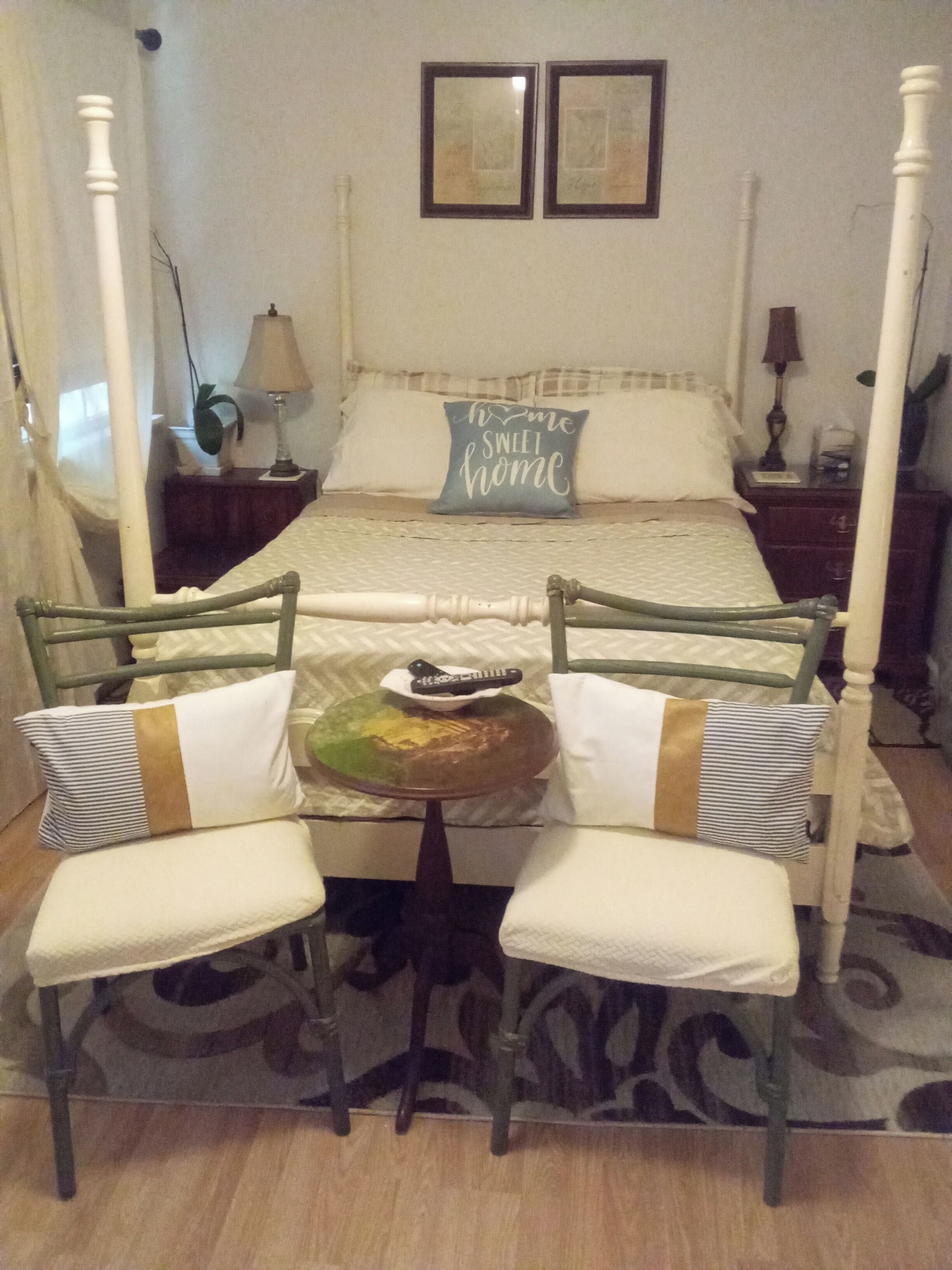 Empty Nester's Overstay! 3mins to town/parks/trail & 25min to Charleston events.