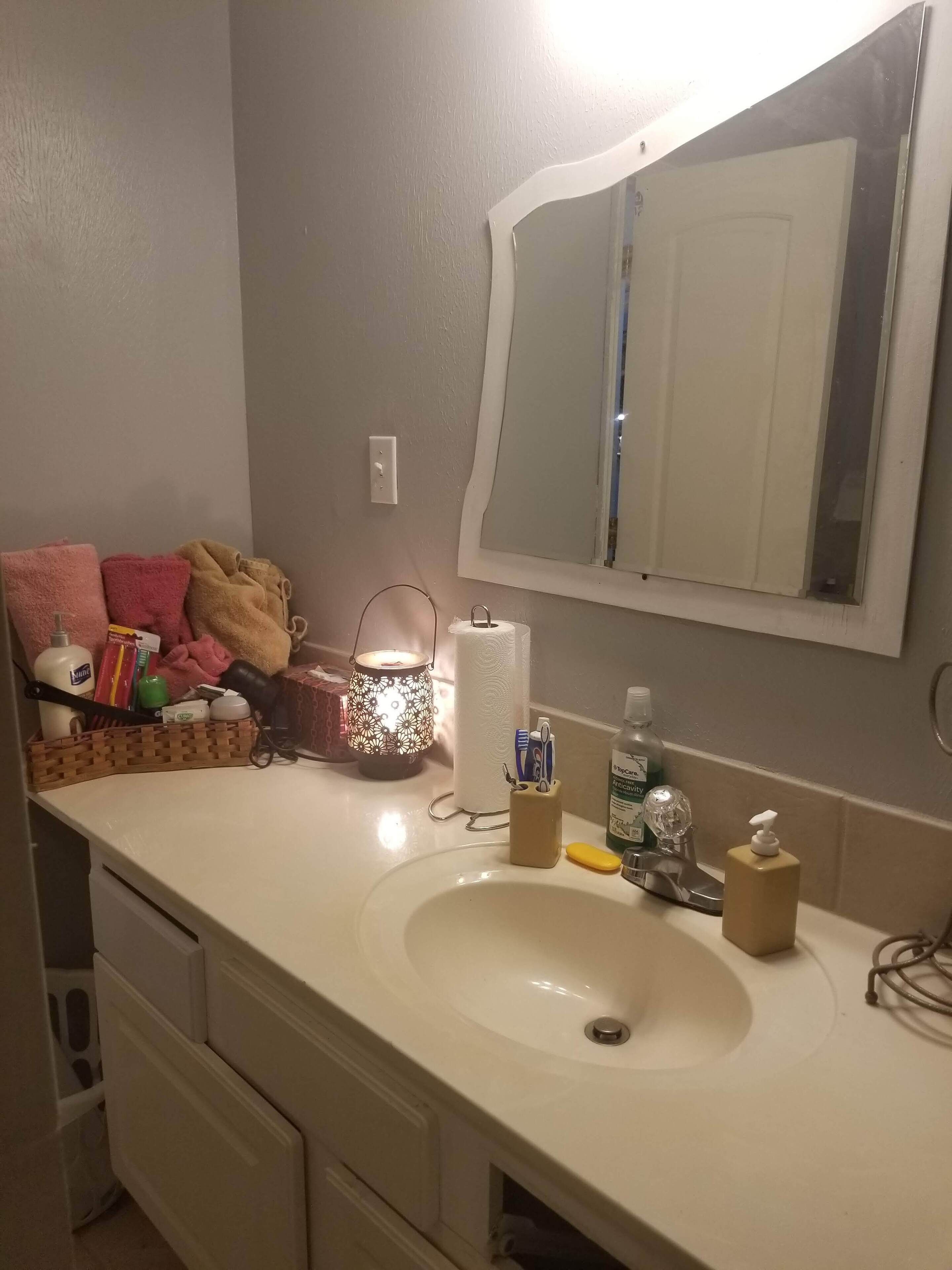 Empty Nester's Overstay! 3mins to town/parks/trail & 25min to Charleston events.