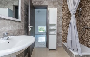 Dusche, Haartrockner