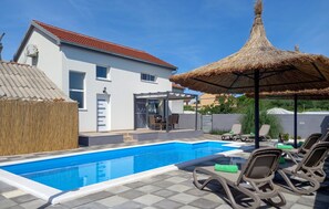 Outdoor pool, sun loungers - Gorgeous home in Rastane Donje (Rastane Donje)