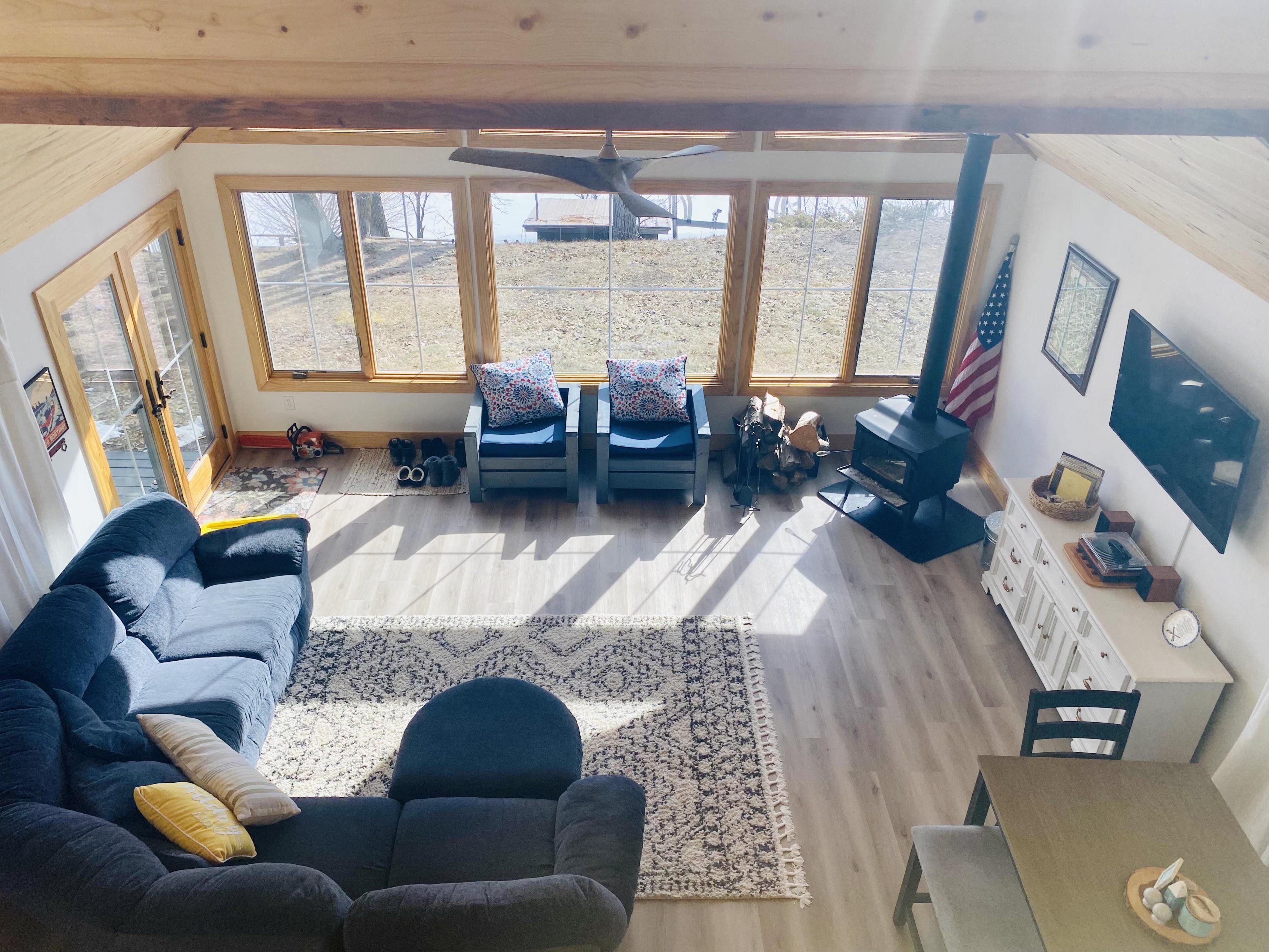 Firefly Cabin on Dead Lake