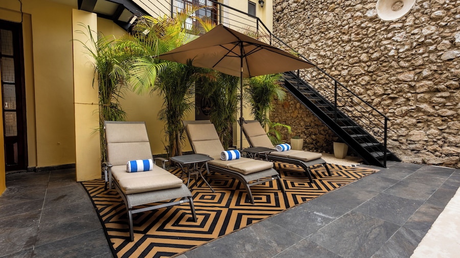 Kuxtal Hotel Boutique