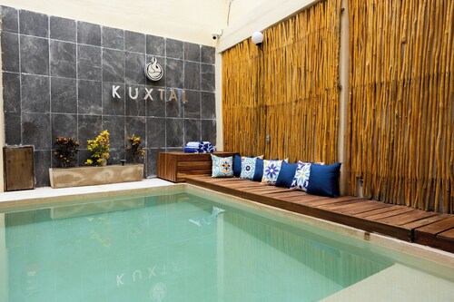 Kuxtal Hotel Boutique